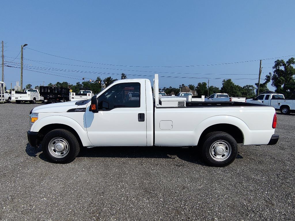 Used 2016 Ford F250 XL w/ Power Equipment Group RWD image 8