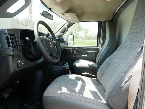 New 2025 Chevrolet Express 3500 w/ Power Convenience Package RWD image 9
