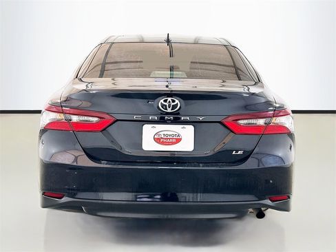 Used 2023 Toyota Camry LE image 5