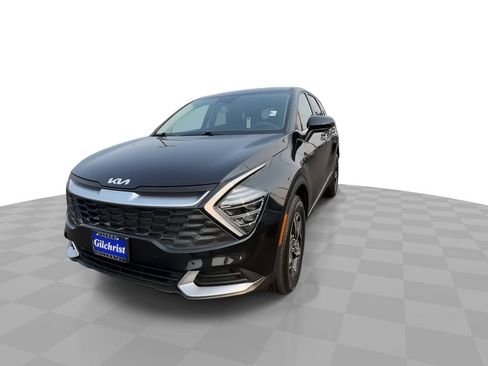 Used 2024 Kia Sportage LX AWD/4WD image 3