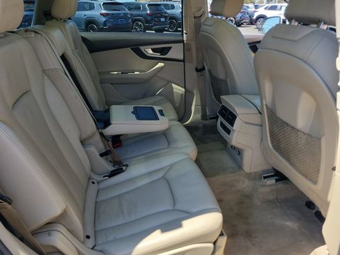 Used 2019 Audi Q7 2.0T Premium w/ Convenience Package AWD/4WD image 22