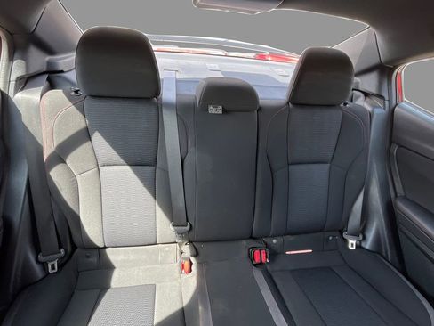 Used 2019 Subaru Impreza 2.0i Sport image 13