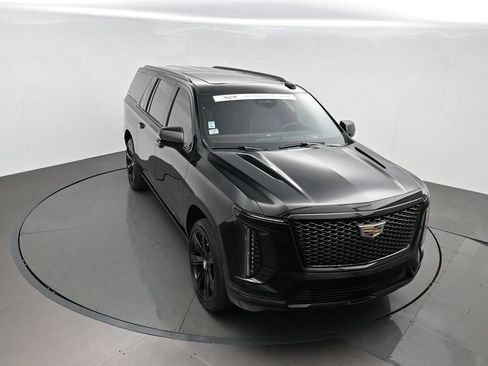 Used 2025 Cadillac Escalade ESV Sport w/ Touring Package AWD/4WD image 42