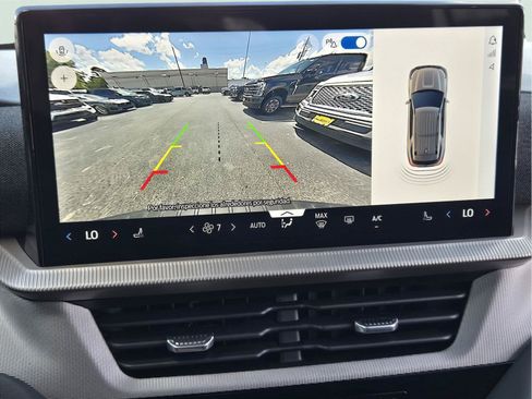 Used 2026 Ford Explorer Active RWD image 17