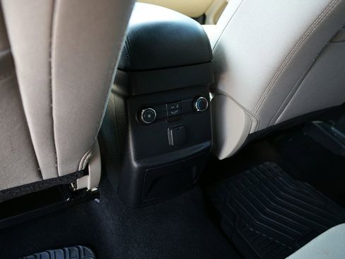 Used 2019 Ford Explorer FWD image 23