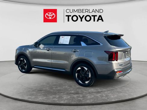 Used 2025 Kia Sorento EX AWD/4WD image 3