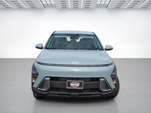 New 2027 Hyundai Kona SE AWD/4WD image 2