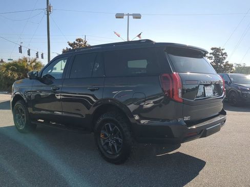 Used 2025 Ford Expedition Tremor AWD/4WD image 6