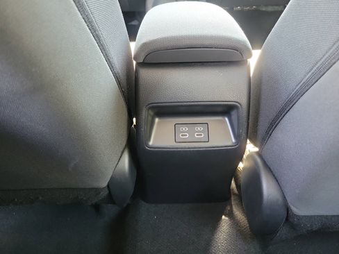 Used 2024 Toyota Corolla LE FWD image 13