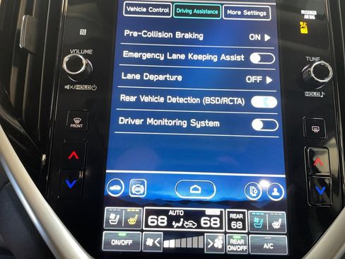 Used 2025 Subaru Ascent Touring image 10