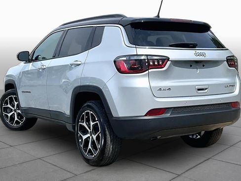 Used 2026 Jeep Compass Limited AWD/4WD image 12