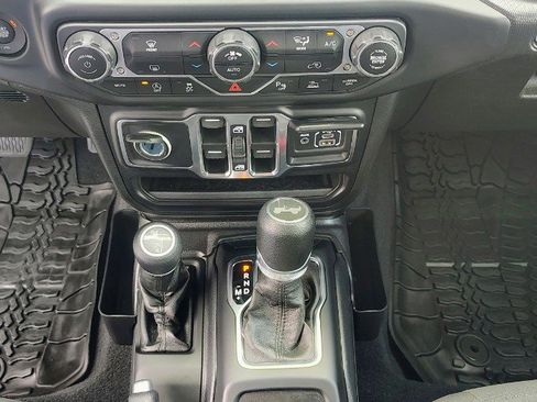 Used 2021 Jeep Wrangler Unlimited Sport AWD/4WD image 23