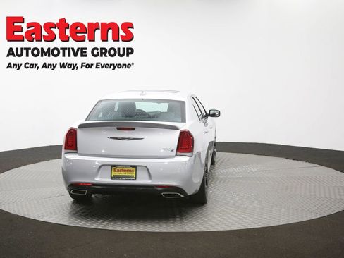 Used 2020 Chrysler 300 S image 40