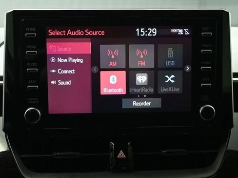 Used 2020 Toyota Corolla LE image 24