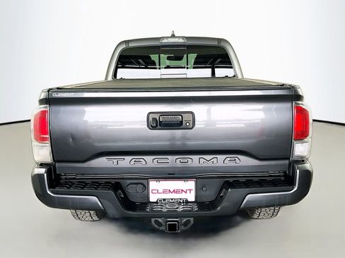 Used 2021 Toyota Tacoma TRD Sport AWD/4WD image 8