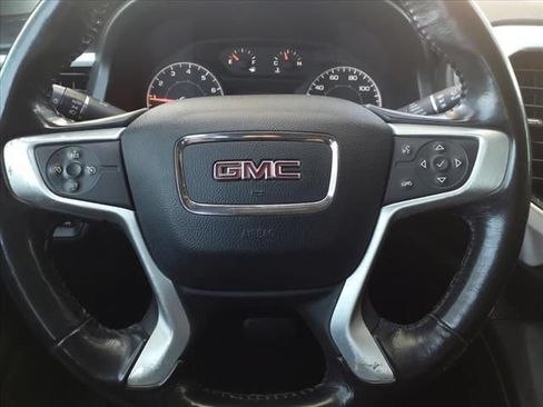 Used 2019 GMC Acadia SLE FWD image 17