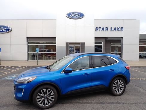 Used 2020 Ford Escape Titanium AWD/4WD image 1
