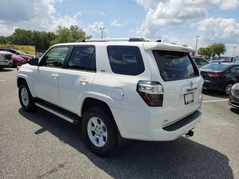 Used 2019 Toyota 4Runner SR5 AWD/4WD image 12