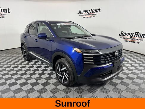 Used 2025 Nissan Kicks SV w/ SV Premium Package image 6