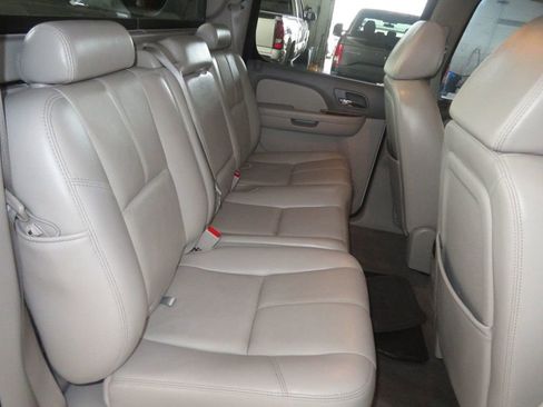 Used 2008 Chevrolet Avalanche LTZ w/ LTZ Preferred Equipment Group image 31