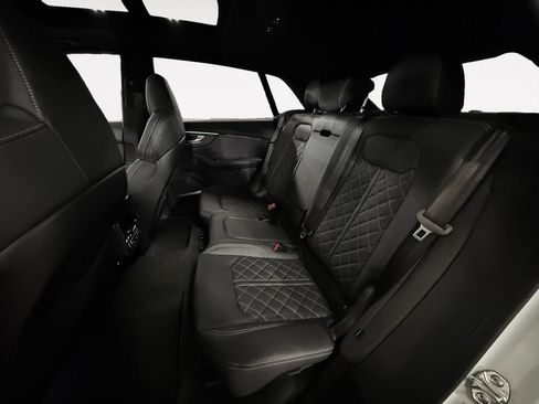 New 2026 Audi SQ8 Premium Plus AWD/4WD image 9
