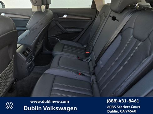 Used 2023 Audi Q5 2.0T Prestige w/ Prestige Package image 13