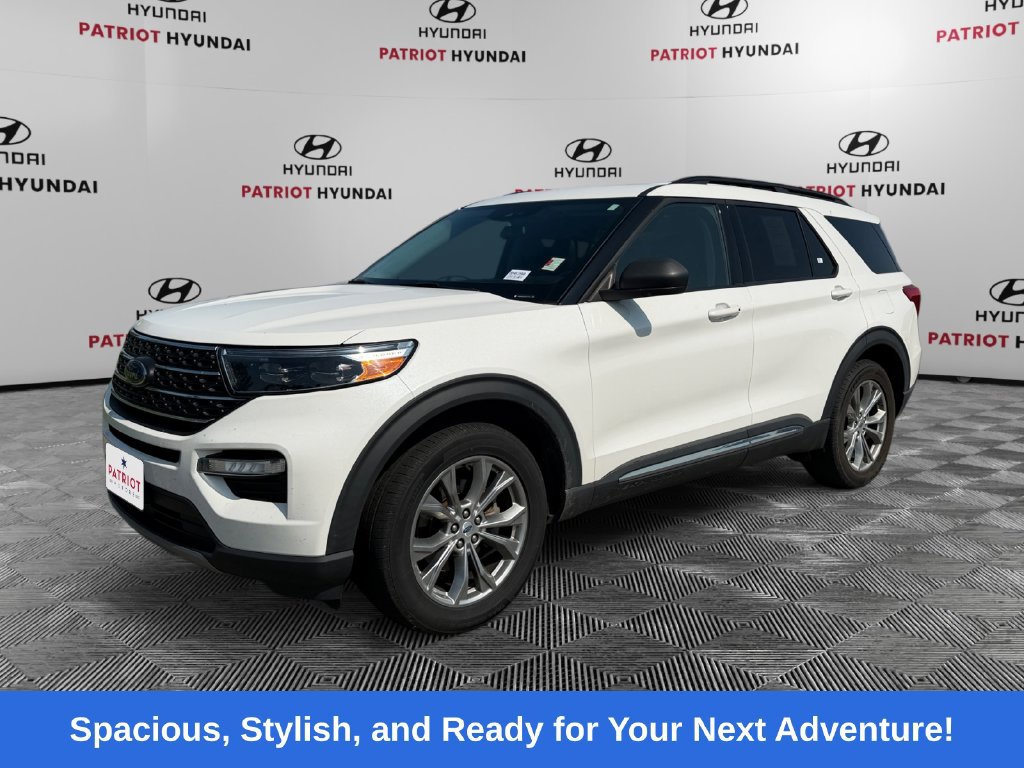 Used 2022 Ford Explorer XLT w/ Equipment Group 202A AWD/4WD image 7
