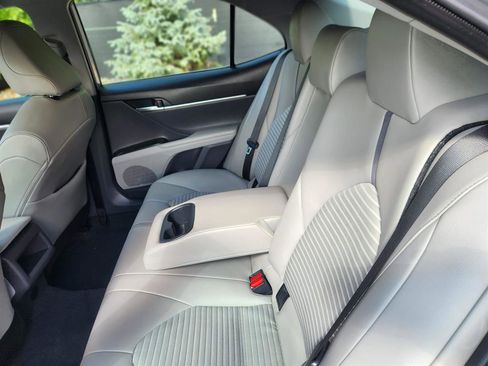 Used 2024 Toyota Camry SE image 21