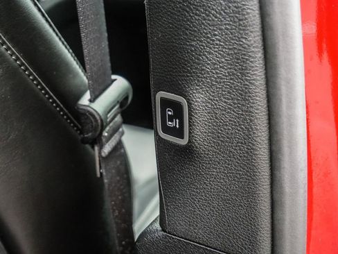 Used 2025 Chrysler Pacifica Select FWD image 48