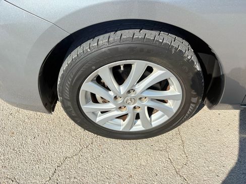 Used 2012 MAZDA MAZDA3 i Touring image 12