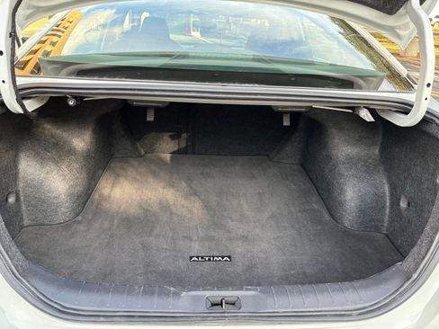 Used 2025 Nissan Altima 2.5 SV image 26