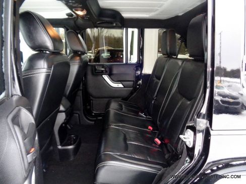 Used 2014 Jeep Wrangler Unlimited Sahara w/ Dual Top Group image 12