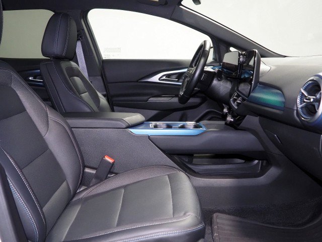 Used 2024 Chevrolet Equinox EV FWD LT w/ 2LT w/ LPO, Blackout Package image 13
