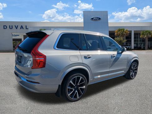 Used 2023 Volvo XC90 B5 Plus image 4
