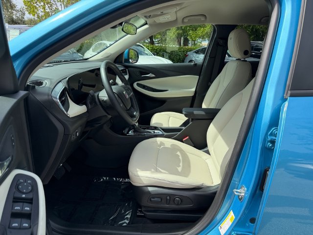 Used 2025 Buick Encore GX Sport Touring w/ Advanced Technology Package FWD image 10