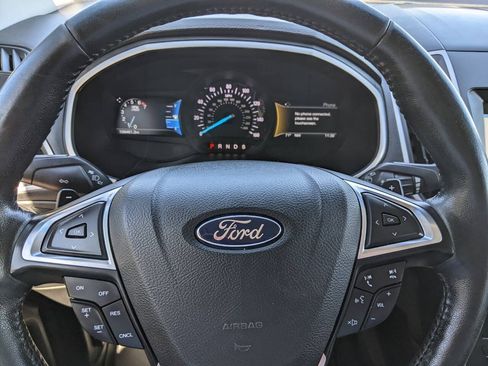 Used 2017 Ford Edge SEL w/ Equipment Group 201A AWD/4WD image 18