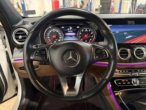 Used 2017 Mercedes-Benz E 300 image 23