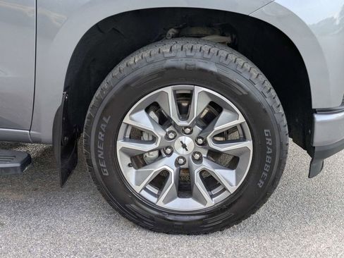 Used 2022 Chevrolet Silverado 1500 RST AWD/4WD image 12
