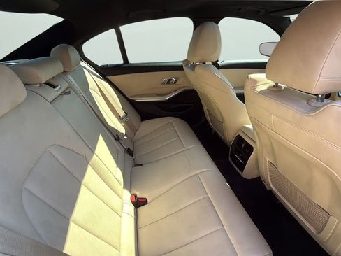 Used 2021 BMW 330i xDrive Sedan w/ Driving Assistance Package image 18