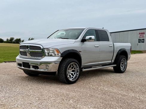 Used 2017 RAM 1500 Lone Star RWD image 2
