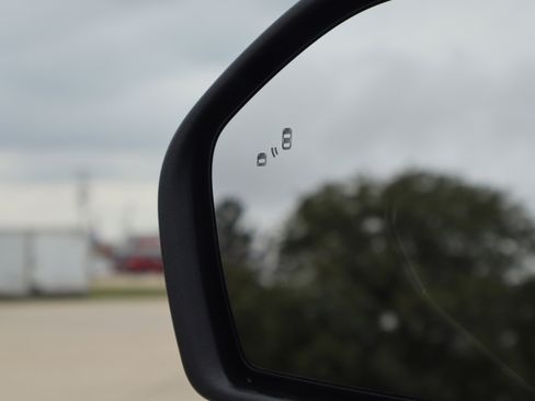 Used 2023 Ford Explorer XLT w/ Equipment Group 202A image 26