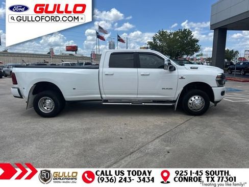 Used 2025 RAM 3500 Laramie AWD/4WD image 4