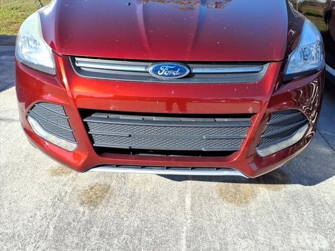 Used 2016 Ford Escape SE w/ Equipment Group 201A image 5