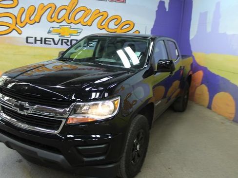Used 2019 Chevrolet Colorado W/T w/ WT Convenience Package AWD/4WD image 7