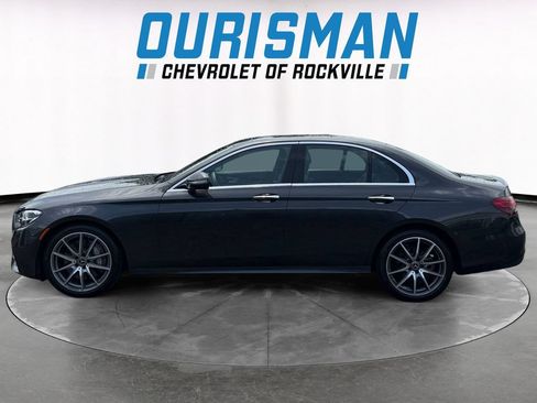 Used 2023 Mercedes-Benz E 350 4MATIC Sedan image 3