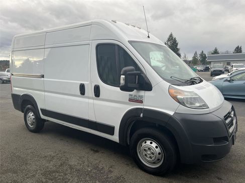 Used 2018 RAM ProMaster 2500 image 7