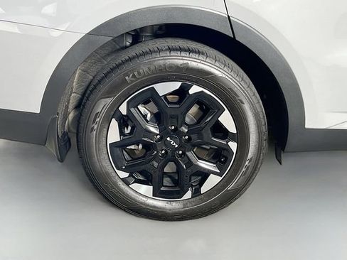 Used 2024 Kia Sorento S w/ Panoramic Sunroof Package image 39