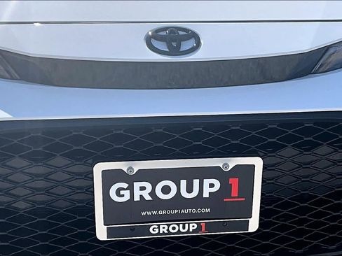 Used 2026 Toyota Corolla SE FWD image 29