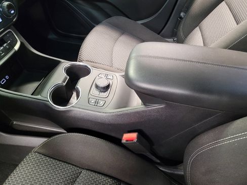 Used 2023 GMC Terrain SLE w/ Driver Convenience Package FWD image 26