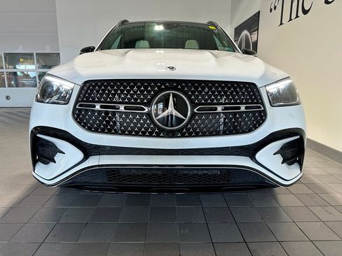 Certified 2025 Mercedes-Benz GLE 450 4MATIC image 2